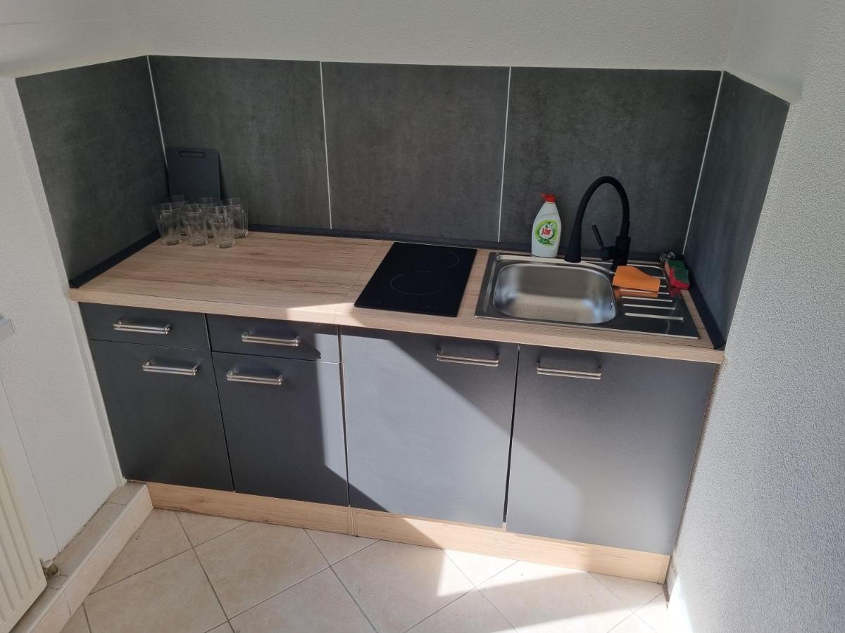 Apartman Emily Брезно Экстерьер фото