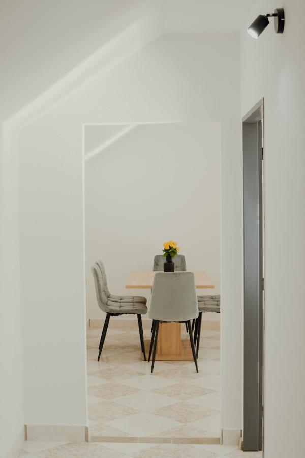 Apartman Emily Брезно Экстерьер фото