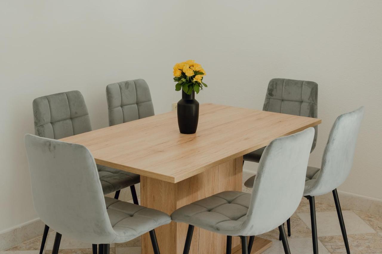 Apartman Emily Брезно Экстерьер фото